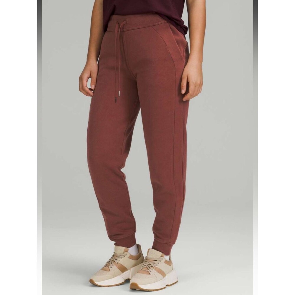 Lululemon Scuba High-Rise Slim Tapered Joggers Drawstring Smoky Red 4